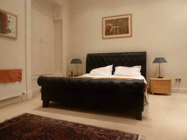  Image of 4 bedroom Flat to rent in Clairmont Gardens Glasgow G3 at Park Glasgow Glasgow, G3 7LW