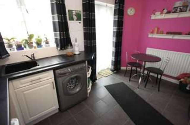 Image of 2 bedroom Terraced house for sale in Claremont Close Westcliff-on-Sea SS0 at Claremont Close  Westcliff-On-Sea, SS0 7UA
