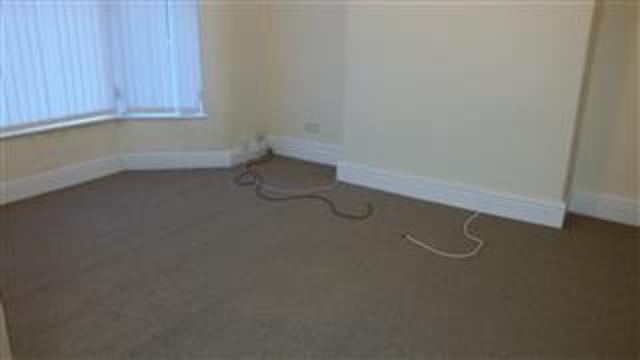  Image of 4 bedroom Terraced house to rent in Claremont Road Wavertree Liverpool L15 at Wavertree  Liverpool, L15 3HL
