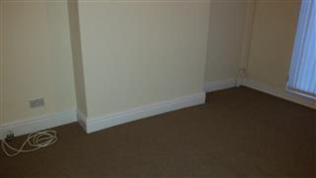  Image of 4 bedroom Terraced house to rent in Claremont Road Wavertree Liverpool L15 at Wavertree  Liverpool, L15 3HL