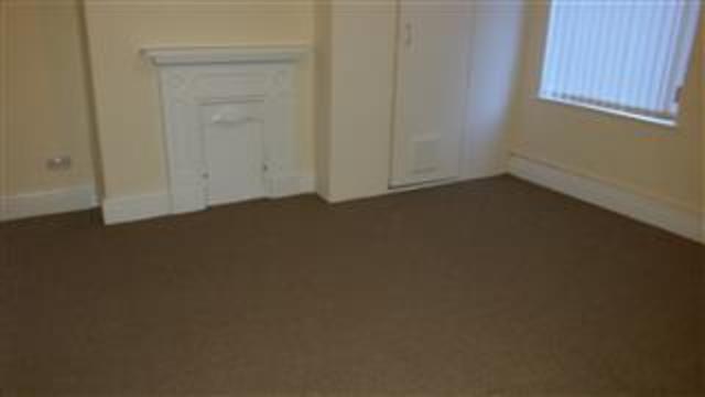  Image of 4 bedroom Terraced house to rent in Claremont Road Wavertree Liverpool L15 at Wavertree  Liverpool, L15 3HL