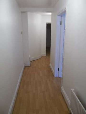 Image of 1 bedroom Flat to rent in Clarence Square Brighton BN1 at Brighton, BN1 2ED