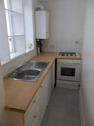  Image of 1 bedroom Flat to rent in Clarence Square Brighton BN1 at Brighton, BN1 2ED