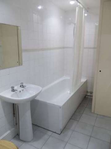  Image of 1 bedroom Flat to rent in Clarence Square Brighton BN1 at Brighton, BN1 2ED