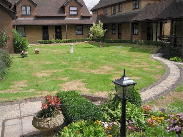  Image of 2 bedroom Retirement Property for sale in Clarendon Mews Bexley DA5 at High Street  Bexley, DA5 1JS