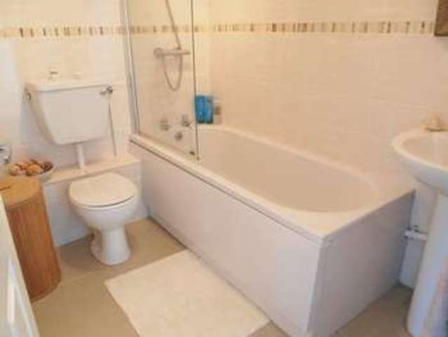  Image of 1 bedroom Flat for sale in Clarke Court Wyberton Boston PE21 at Clarke Court Wyberton Boston, PE21 7EE