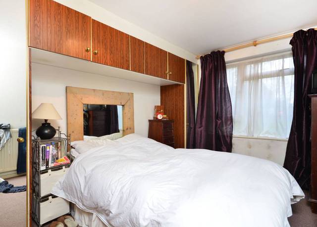  Image of 2 bedroom Flat for sale in Stamford Hill London N16 at Clays Court  Stamford Hill, N16 5TZ