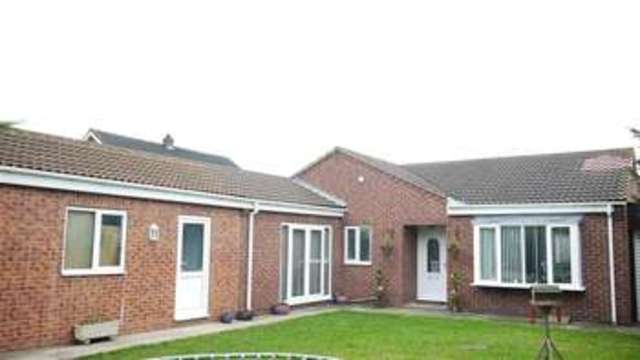  Image of 3 bedroom Detached house for sale in Clementhorpe Lane Gilberdyke Brough HU15 at Gilberdyke East Riding Of Yorkshire, HU15 2UQ