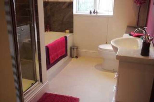  Image of 3 bedroom Detached house for sale in Clementhorpe Lane Gilberdyke Brough HU15 at Gilberdyke East Riding Of Yorkshire, HU15 2UQ