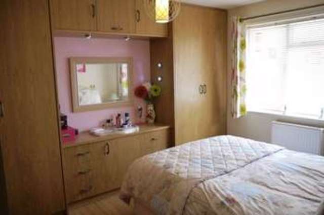 Image of 2 bedroom Detached house for sale in Clementhorpe Lane Gilberdyke Brough HU15 at Gilberdyke East Yorkshire, HU15 2UQ
