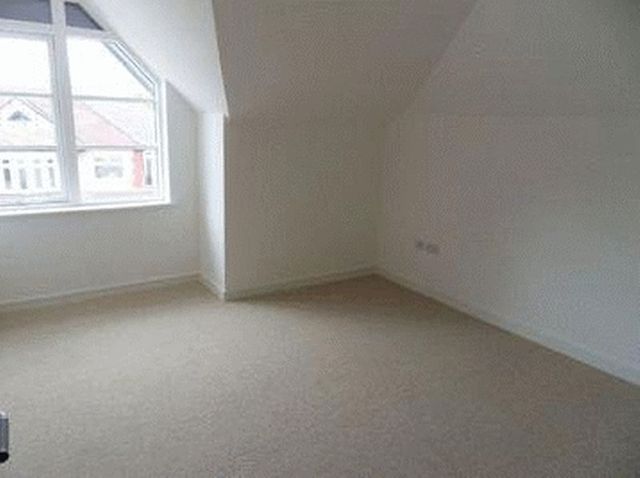  Image of 2 bedroom Flat to rent in Churchill Avenue Harrow HA3 at 65 Northwick Avenue Kenton Harrow, HA3 0AX