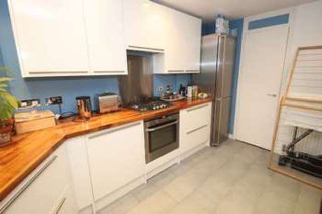  Image of 2 bedroom Property to rent in Cleveland Road London N1 at Cleveland Road  London, N1 3ET