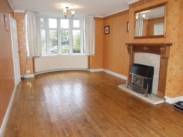 Image of 3 bedroom Property to rent in Cleveland Road Loughborough LE11 at Cleveland Road  Loughborough, LE11 2SP