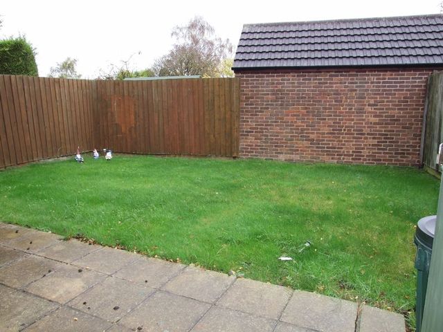  Image of 3 bedroom Property to rent in Cleveland Road Loughborough LE11 at Cleveland Road  Loughborough, LE11 2SP