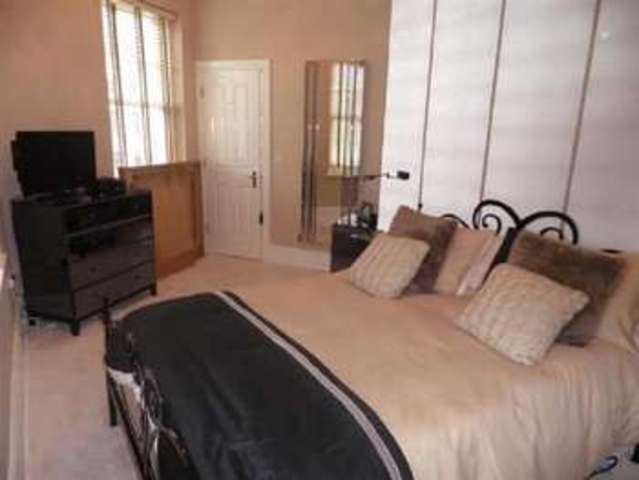  Image of 4 bedroom Town House for sale in Clickers Place Northampton NN5 at Clickers Place  Northampton, NN5 4EB
