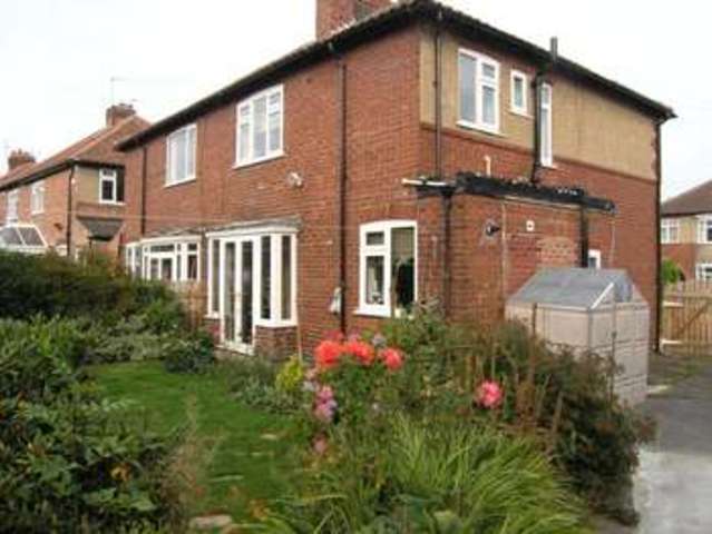  Image of 3 bedroom Semi-Detached house for sale in Clifford Avenue St. Helen Auckland Bishop Auckland DL14 at Bishop Auckland Co. Durham Witton Park, DL14 6RZ