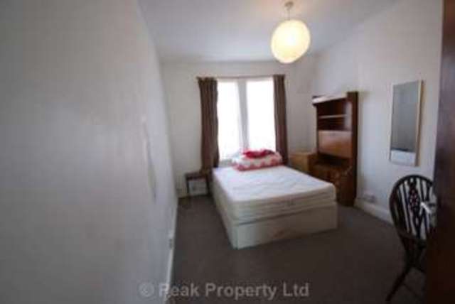  Image of 1 bedroom House Share to rent in Clifftown Road Southend-on-Sea SS1 at Clifftown Road  Southend On Sea, SS1 1AB