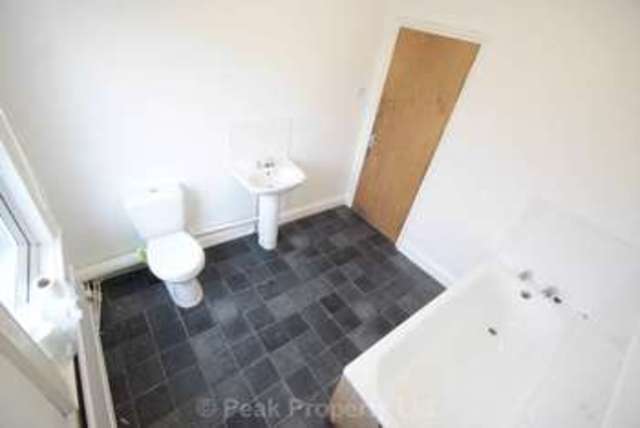  Image of 1 bedroom House Share to rent in Clifftown Road Southend-on-Sea SS1 at Clifftown Road  Southend On Sea, SS1 1AB