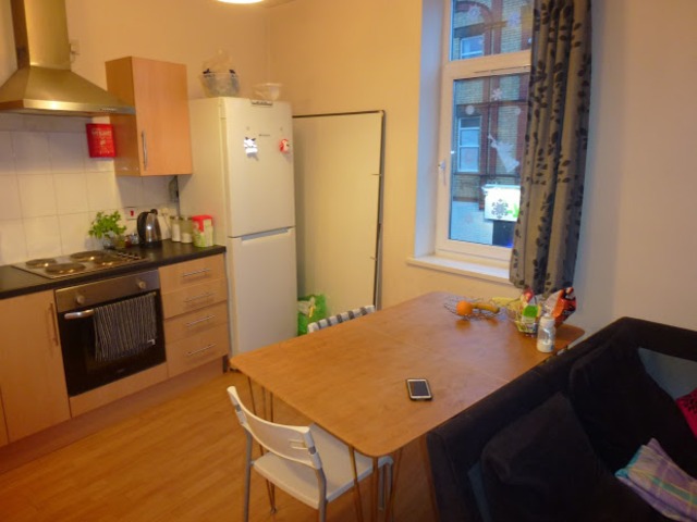  Image of 2 bedroom Apartment to rent in Clifton Street Cardiff CF24 at Clifton Street  Cardiff, CF24 1LZ
