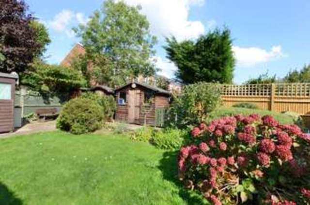  Image of 3 bedroom Bungalow for sale in Clinton Avenue East Molesey KT8 at Clinton Avenue  East Molesey, KT8 0HS