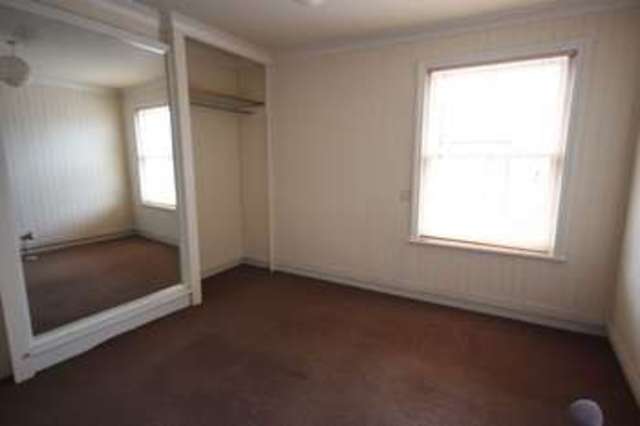  Image of 3 bedroom Detached house to rent in Clopton Road Stratford-upon-Avon CV37 at Clopton Road  Stratford upon Avon, CV37 6SN