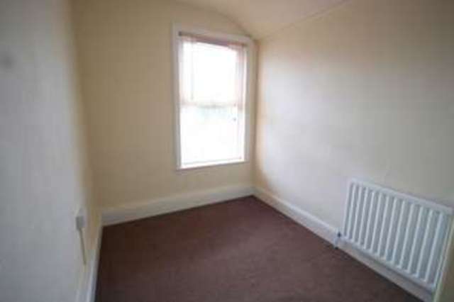  Image of 3 bedroom Detached house to rent in Clopton Road Stratford-upon-Avon CV37 at Clopton Road  Stratford upon Avon, CV37 6SN