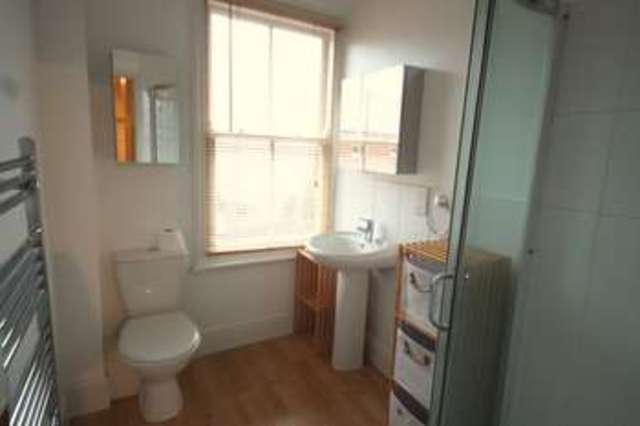  Image of 3 bedroom Detached house to rent in Clopton Road Stratford-upon-Avon CV37 at Clopton Road  Stratford upon Avon, CV37 6SN