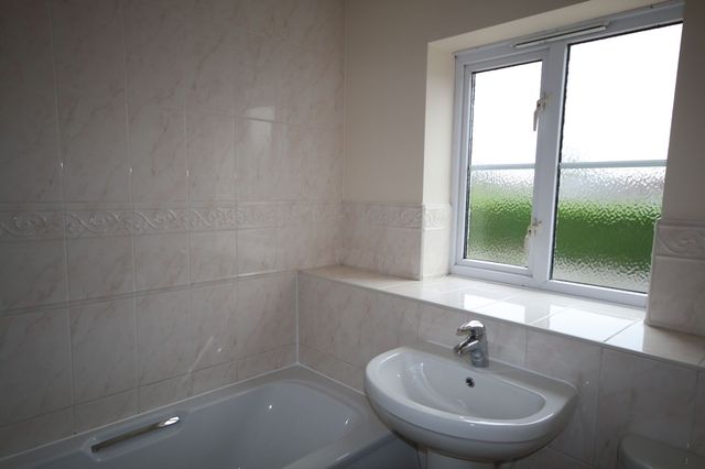  Image of 3 bedroom Terraced house to rent in Clover End Witchford Ely CB6 at Clover End Witchford Ely, CB6 2XD