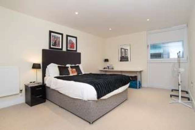  Image of 1 bedroom Flat for sale in Millharbour London E14 at Millharbour  Canary Wharf, E14 9JT