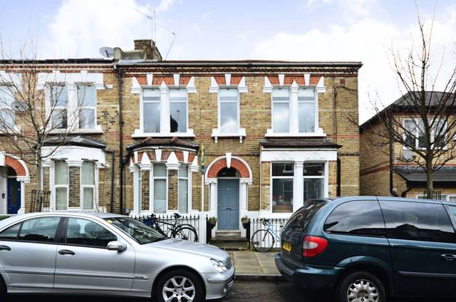  Image of 2 bedroom Flat for sale in Colenso Road London E5 at Colenso Road  Clapton, E5 0SL