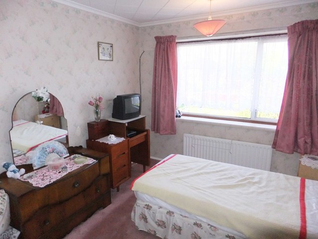  Image of 3 bedroom Semi-Detached house for sale in Colesbourne Road Solihull B92 at Colesbourne Road  Solihull, B92 8LE