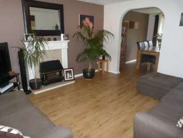  Image of 3 bedroom Detached house for sale in College View Armley Leeds LS12 at College View  Leeds, LS12 3LT