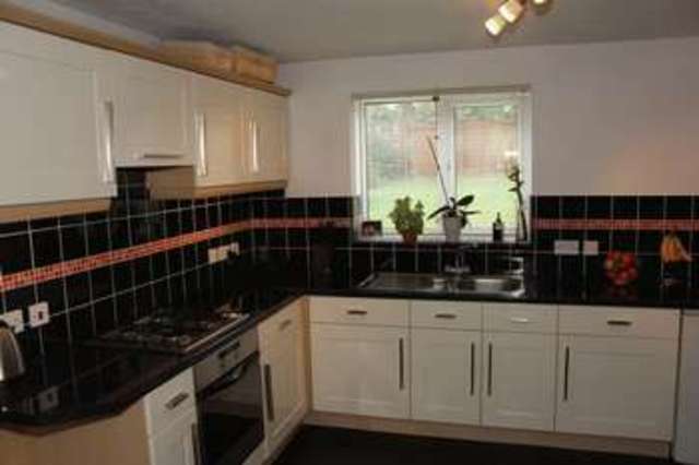  Image of 3 bedroom Detached house for sale in College View Armley Leeds LS12 at College View  Leeds, LS12 3LT