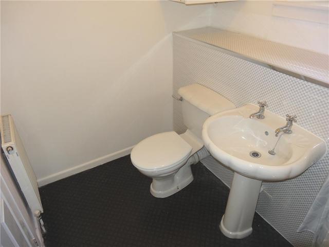  Image of 1 bedroom Flat to rent in Collier Street Johnstone PA5 at Johnstone Renfrewshire Renfrewshire, PA5 8AR