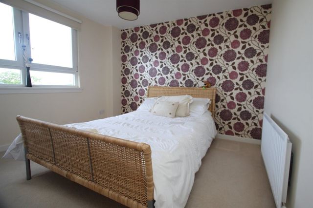  Image of 2 bedroom Flat to rent in Colonsay View Edinburgh EH5 at Granton Edinburgh Edinburgh, EH5 1FH