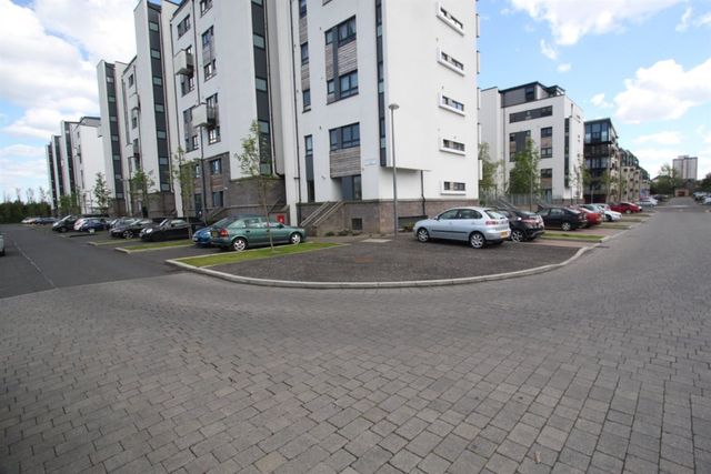  Image of 2 bedroom Flat to rent in Colonsay View Edinburgh EH5 at Granton Edinburgh Edinburgh, EH5 1FH