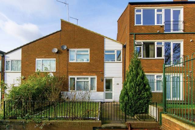  Image of 4 bedroom Detached house for sale in Columbine Way Lewisham Road London SE13 at Columbine Way, Lewisham Road  Lewisham, SE13 7LQ