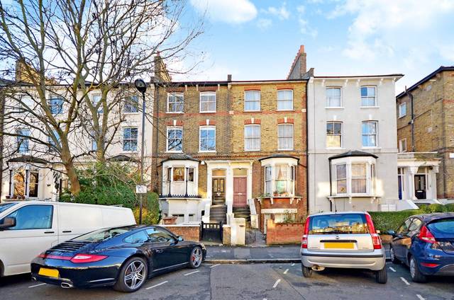  Image of 4 bedroom Maisonette for sale in Colvestone Crescent London E8 at Colvestone Crescent  Dalston, E8 2LH