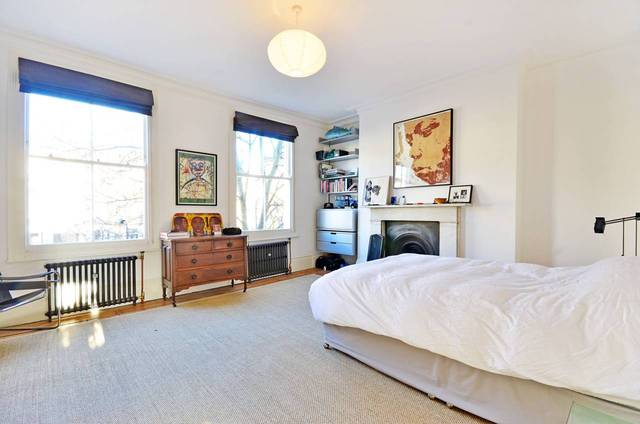  Image of 4 bedroom Maisonette for sale in Colvestone Crescent London E8 at Colvestone Crescent  Dalston, E8 2LH