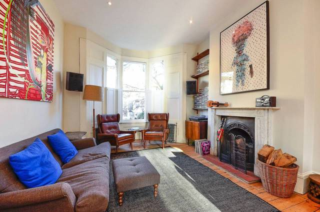  Image of 4 bedroom Maisonette for sale in Colvestone Crescent London E8 at Colvestone Crescent  Dalston, E8 2LH