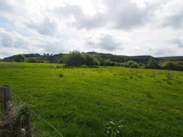  Image of 3 bedroom Detached house for sale in Combs Road Chapel-En-Le-Frith High Peak SK23 at Combs  High Peak, SK23 9UW