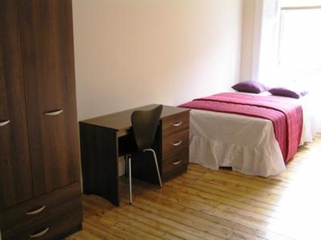  Image of 5 bedroom Flat to rent in Commercial Street Dundee DD1 at Dundee  Dundee, DD1 3DG