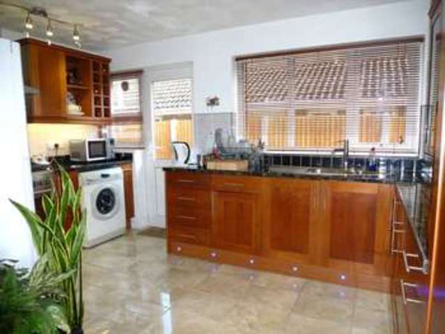  Image of 4 bedroom Detached house for sale in Common Gardens Chandler