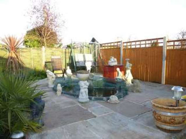  Image of 4 bedroom Detached house for sale in Common Gardens Chandler