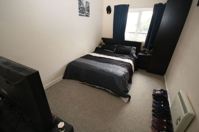  Image of 2 bedroom Flat for sale in Concorde Drive Westbury-on-Trym Bristol BS10 at Concorde Drive Westbury On Trym BRISTOL, BS10 6PZ