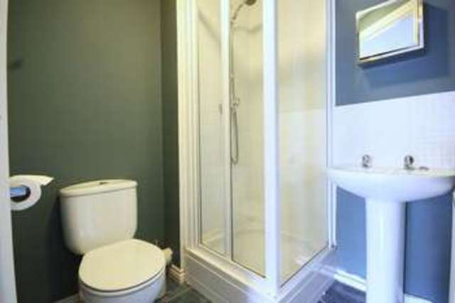  Image of 2 bedroom Flat to rent in Congreve Way Stratford-upon-Avon CV37 at Congreve Way  Stratford upon Avon, CV37 7JX