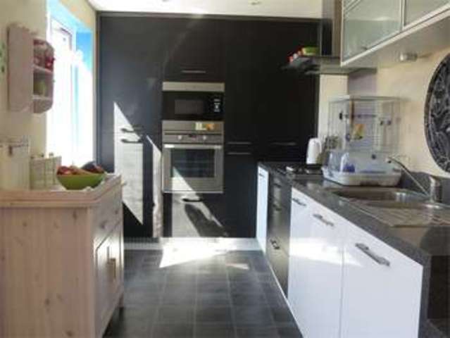  Image of 3 bedroom Semi-Detached house for sale in Conquest Drive Hailsham BN27 at Hailsham, BN27 1EF