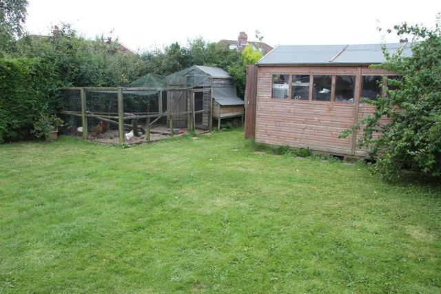  Image of 4 bedroom Detached house for sale in Cookridge Drive Cookridge Leeds LS16 at Leeds  Tinshill, LS16 7LS