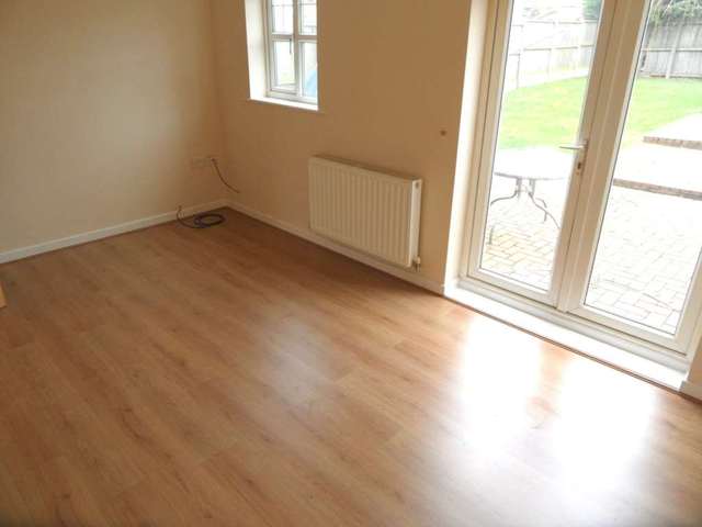  Image of 3 bedroom Semi-Detached house to rent in Cooper Avenue Newton-Le-Willows WA12 at Cooper Avenue  Newton Le Willows, WA12 9HW