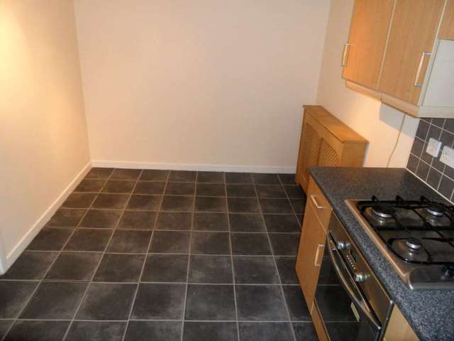  Image of 3 bedroom Semi-Detached house to rent in Cooper Avenue Newton-Le-Willows WA12 at Cooper Avenue  Newton Le Willows, WA12 9HW
